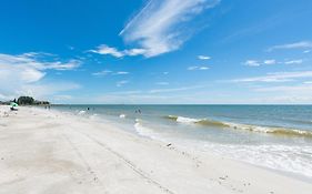 #502 Beach Place Condos - Nightly Rental